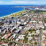 Designer 1 Bedroom Apt In Wollongong With Ocean Views