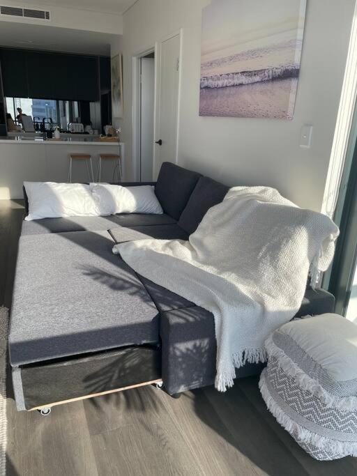 Designer 1 Bedroom Apt In With Ocean Views Wollongong
