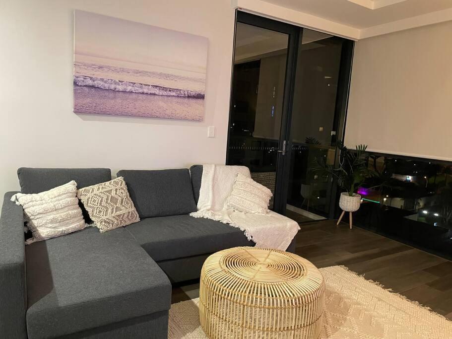 Designer 1 Bedroom Apt In With Ocean Views