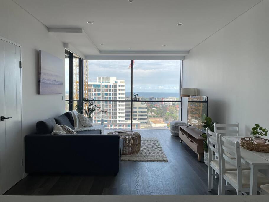 Designer 1 Bedroom Apt In With Ocean Views * Wollongong